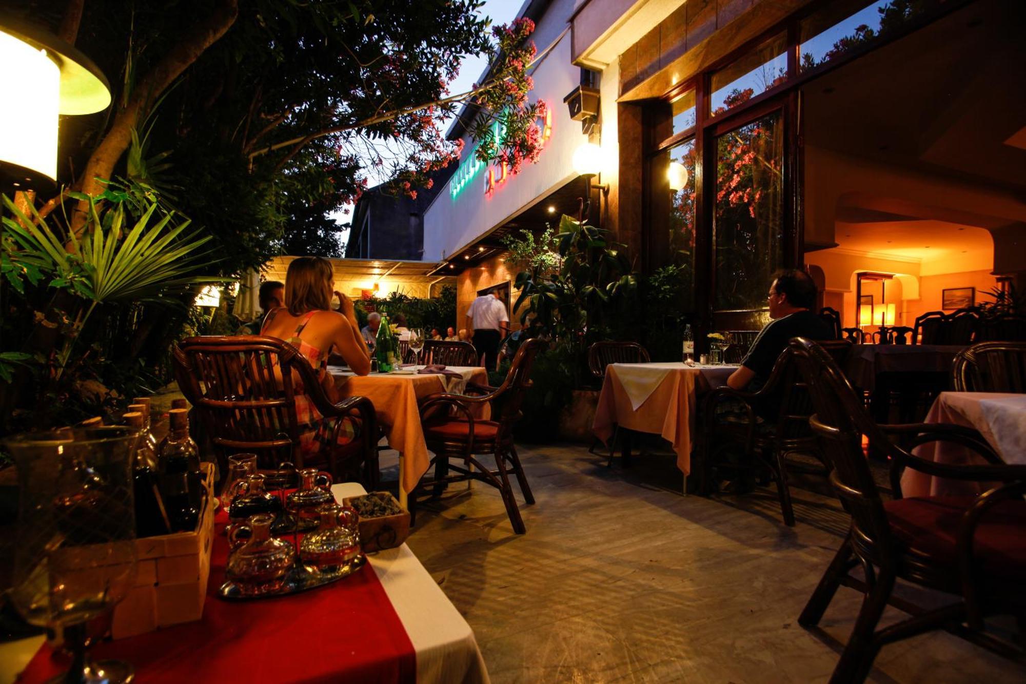 Rubin Kitchen&Wine Rooms Crikvenica Exterior foto