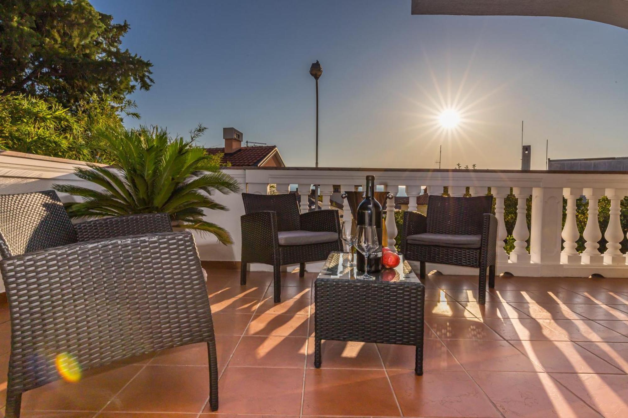 Rubin Kitchen&Wine Rooms Crikvenica Exterior foto