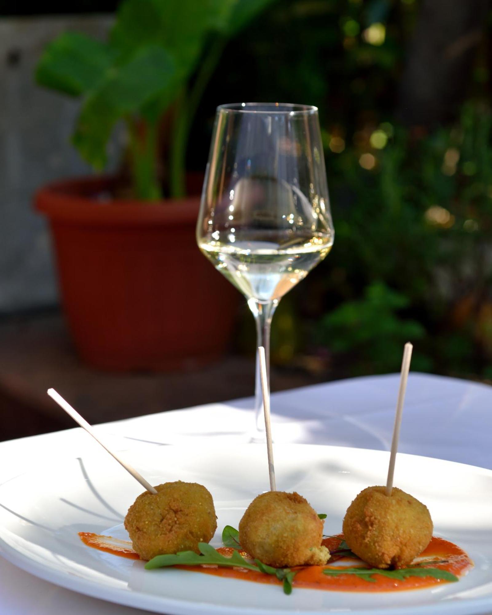 Rubin Kitchen&Wine Rooms Crikvenica Exterior foto